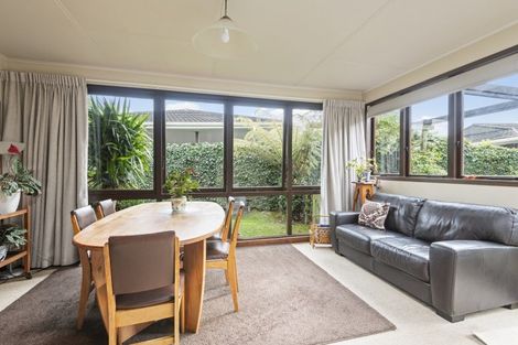 Photo of property in 14 Rakino Place, Awapuni, Palmerston North, 4412