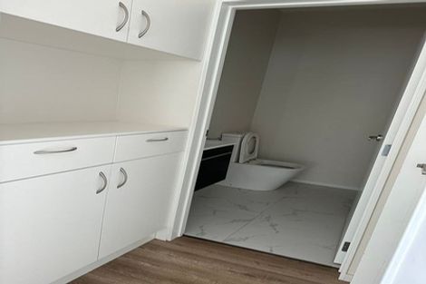 Photo of property in 77 Granville Drive, Massey, Auckland, 0614