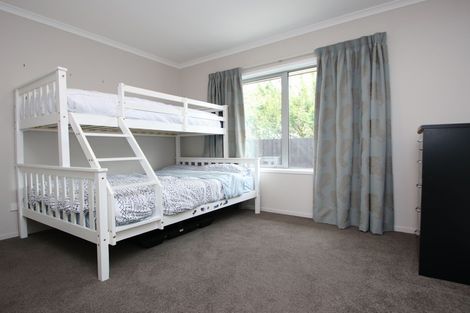 Photo of property in 238 Wainoni Road, Avondale, Christchurch, 8061