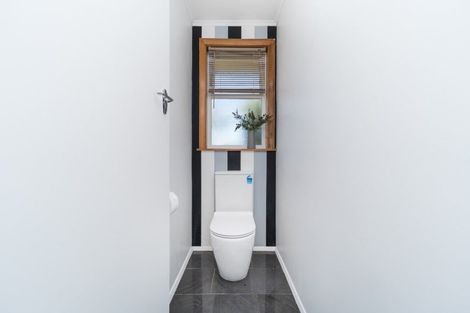 Photo of property in 5 Buick Crescent, Awapuni, Palmerston North, 4412