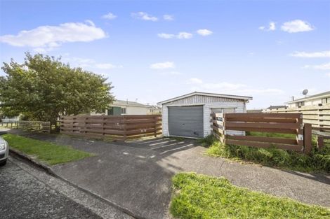 Photo of property in 2 Bone Crescent, Hawera, 4610
