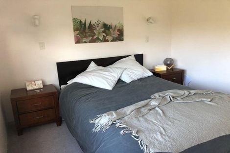 Photo of property in 268a One Tree Point Road, One Tree Point, 0118