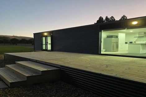 Photo of property in 261 Paparata Road, Bombay, 2675