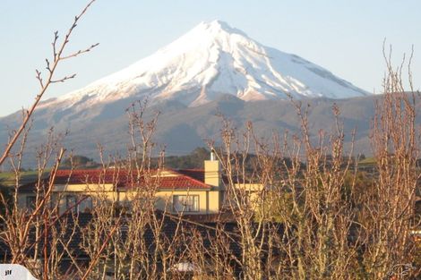 Photo of property in 35b Barrett Road, Whalers Gate, New Plymouth, 4310