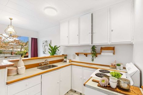 Photo of property in 25b Pehi Kupa Street, Waikanae, 5036
