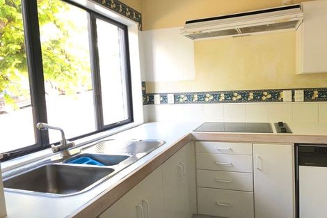 Photo of property in 2/14 Harriett Street, Thorndon, Wellington, 6011