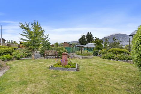 Photo of property in 98 Ohau Drive, Lake Ohau, Twizel, 9412