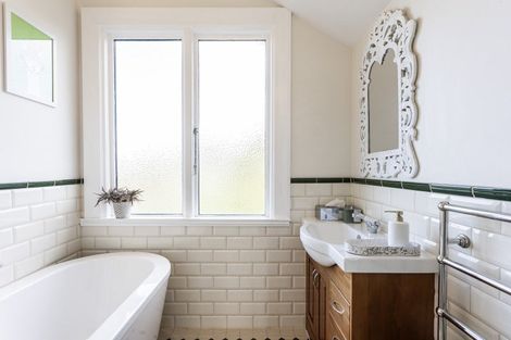 Photo of property in 75 Eglinton Road, Mornington, Dunedin, 9011