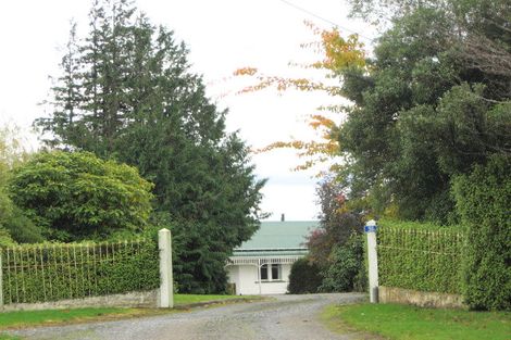 Photo of property in 35 Milton Highway, Balclutha, 9272