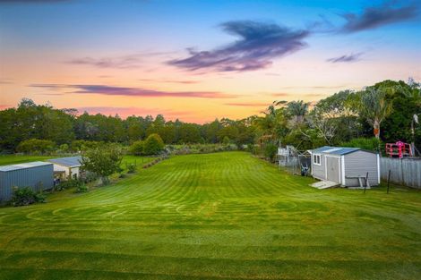 Photo of property in 18 Kahika Grove, Huapai, Kumeu, 0810