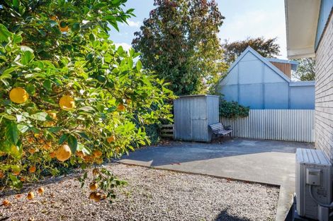 Photo of property in 8 Kiwi Court, Roslyn, Palmerston North, 4414
