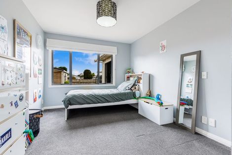 Photo of property in 103a Wharf Road, Te Atatu Peninsula, Auckland, 0610