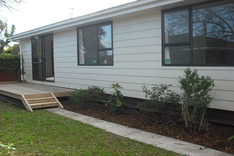 Photo of property in 9 Adams Place, Kelvin Grove, Palmerston North, 4414