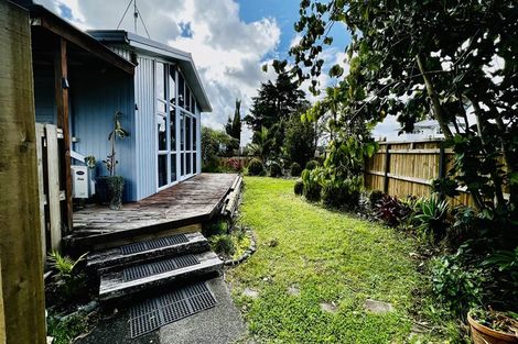 Photo of property in 91 Stott Avenue, Birkdale, Auckland, 0626