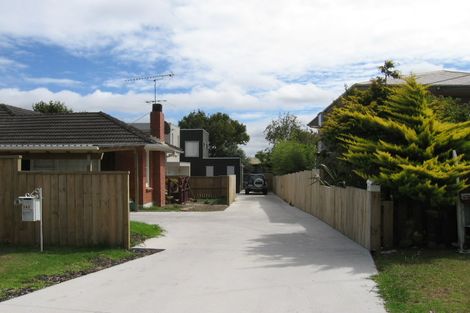 Photo of property in 242a Forrest Hill Road, Forrest Hill, Auckland, 0620