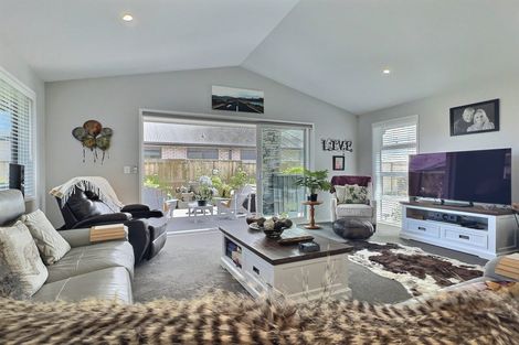 Photo of property in 36 Wai Terrace, Wharewaka, Taupo, 3330