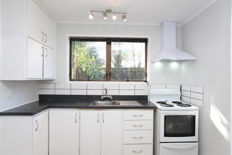 Photo of property in 11 Montego Place, Weymouth, Auckland, 2103
