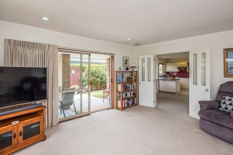 Photo of property in 96 Cedar Drive, Paraparaumu Beach, Paraparaumu, 5032