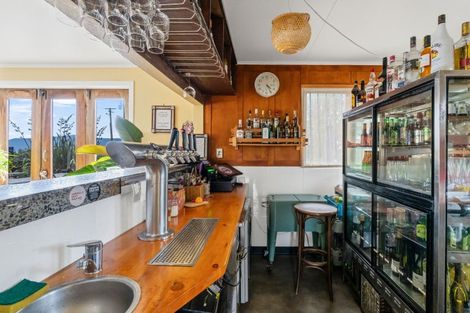 Photo of property in 1 Waimea Road, Waikanae Beach, Waikanae, 5036