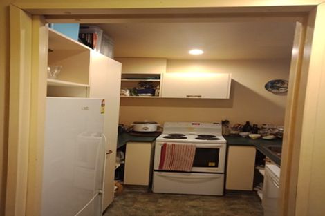 Photo of property in 2/218 Edgeware Road, Edgeware, Christchurch, 8013