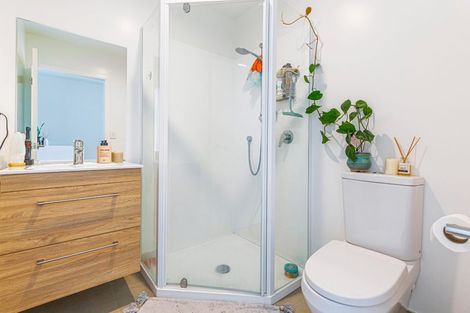 Photo of property in 2/12 Tawa Road, Te Atatu Peninsula, Auckland, 0610