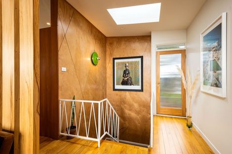 Photo of property in 189 Mangorei Road, Merrilands, New Plymouth, 4312