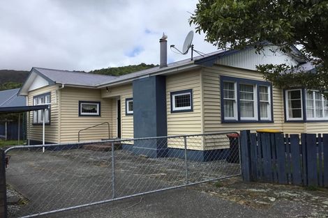 Photo of property in 3 Winnie Street, Greymouth, 7805