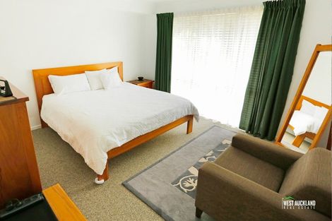 Photo of property in 9 Swanson Oaks, Swanson, Auckland, 0612