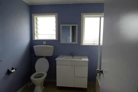 Photo of property in 17 Vina Place, Massey, Auckland, 0614