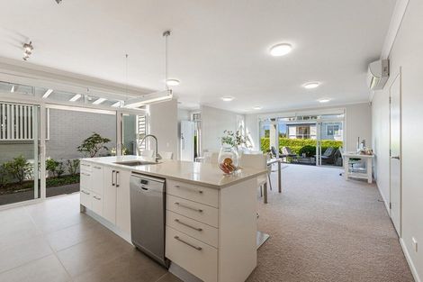 Photo of property in 10 Plantation Terrace, Orewa, 0931