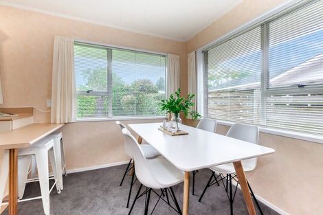 Photo of property in 19a Rewarewa Crescent, Waikanae, 5036