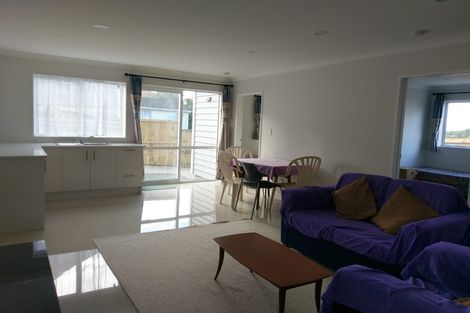 Photo of property in 163 Tiriwa Drive, Massey, Auckland, 0614