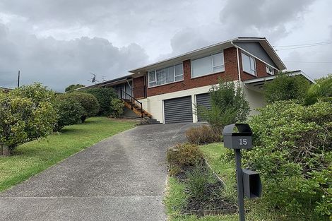 Photo of property in 15 Liston Crescent, Cockle Bay, Auckland, 2014