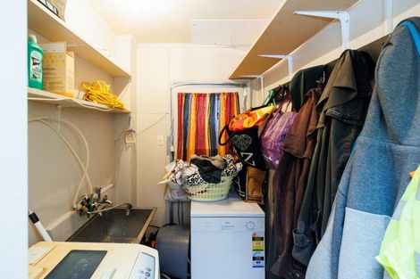 Photo of property in 5 Renfrew Place, Highbury, Palmerston North, 4412