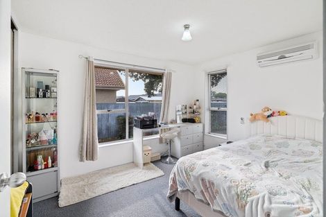 Photo of property in 5 Mckellar Place, Hornby, Christchurch, 8042