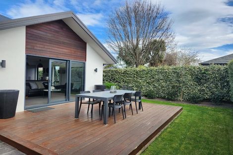 Photo of property in 2/161 Petrie Street, Richmond, Christchurch, 8013