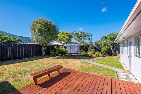 Photo of property in 3a Arthur Grove, Waikanae, 5036