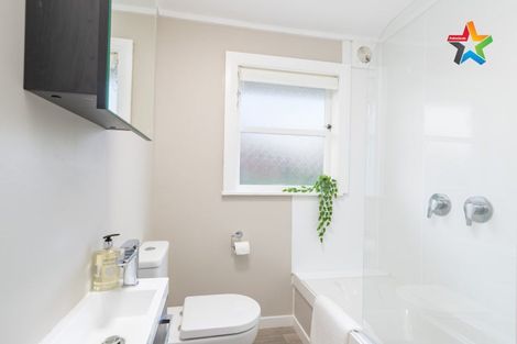 Photo of property in 1/21 Totara Street, Trentham, Upper Hutt, 5018