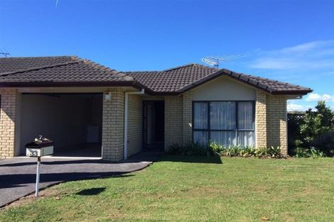 Photo of property in 1 Belcoo Crescent, East Tamaki, Auckland, 2013