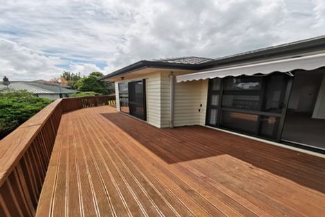 Photo of property in 21a Kirrie Avenue, Te Atatu South, Auckland, 0610
