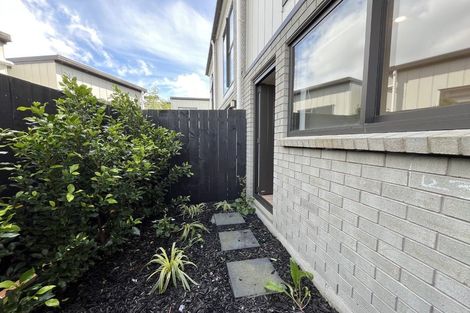Photo of property in 13 Tukari Lane, Mangere Bridge, Auckland, 2022