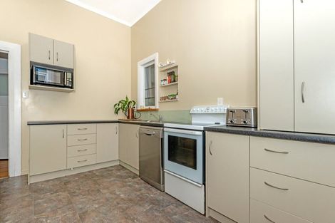 Photo of property in 129 Iranui Road, Inner Kaiti, Gisborne, 4010