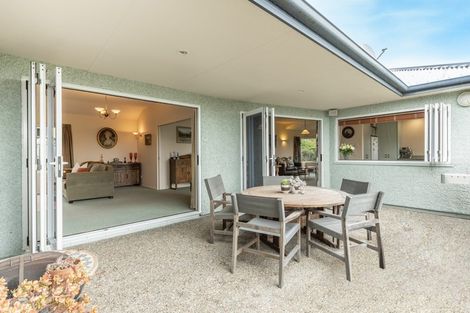 Photo of property in 12 Fairview Place, Havelock North, 4130