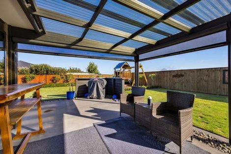 Photo of property in 12 Nikau Place, Hawera, 4610