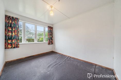 Photo of property in 35 Farmer Crescent, Taita, Lower Hutt, 5011