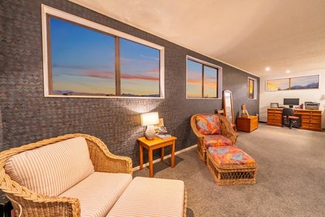 Photo of property in 6 Longfellow Street, Trentham, Upper Hutt, 5018