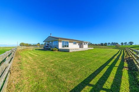 Photo of property in 218 Taipo Road, Rongotea, Palmerston North, 4476