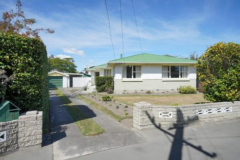 Photo of property in 5 Ron Place, Bishopdale, Christchurch, 8051