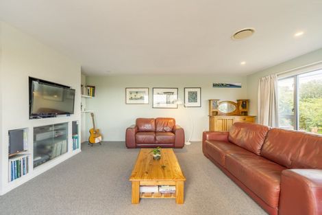 Photo of property in 86 Muri Road, Pukerua Bay, 5026
