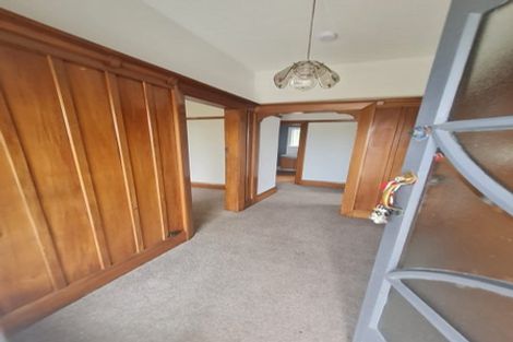 Photo of property in 100 Shakespeare Road, Waltham, Christchurch, 8023